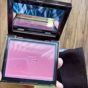 COPY - TOM FORD CHEEK COLOR POWDER BLUSH WICKED 04
